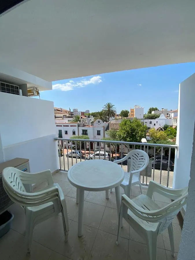Gloria Crespo Pattaya 33 Apartment Empuriabrava