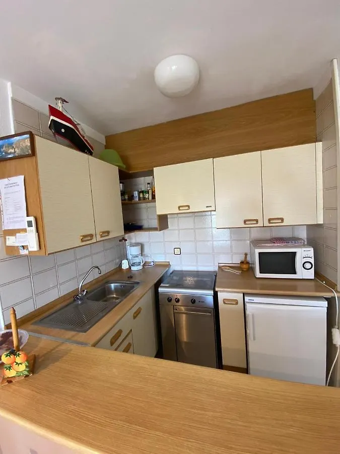 Gloria Crespo Pattaya 33 Apartment Empuriabrava