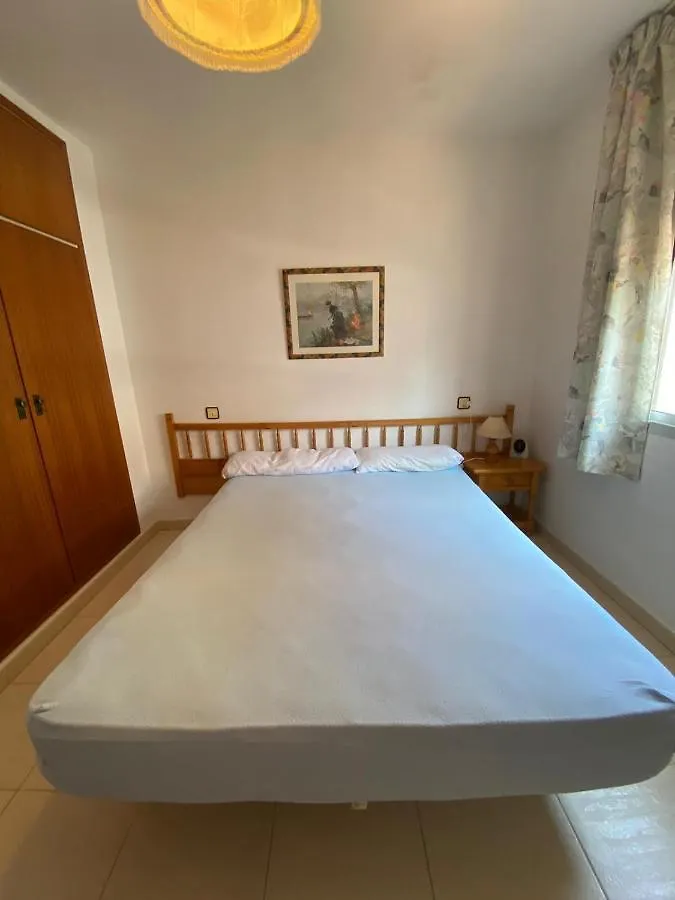 Gloria Crespo Pattaya 33 Apartment Empuriabrava Spain
